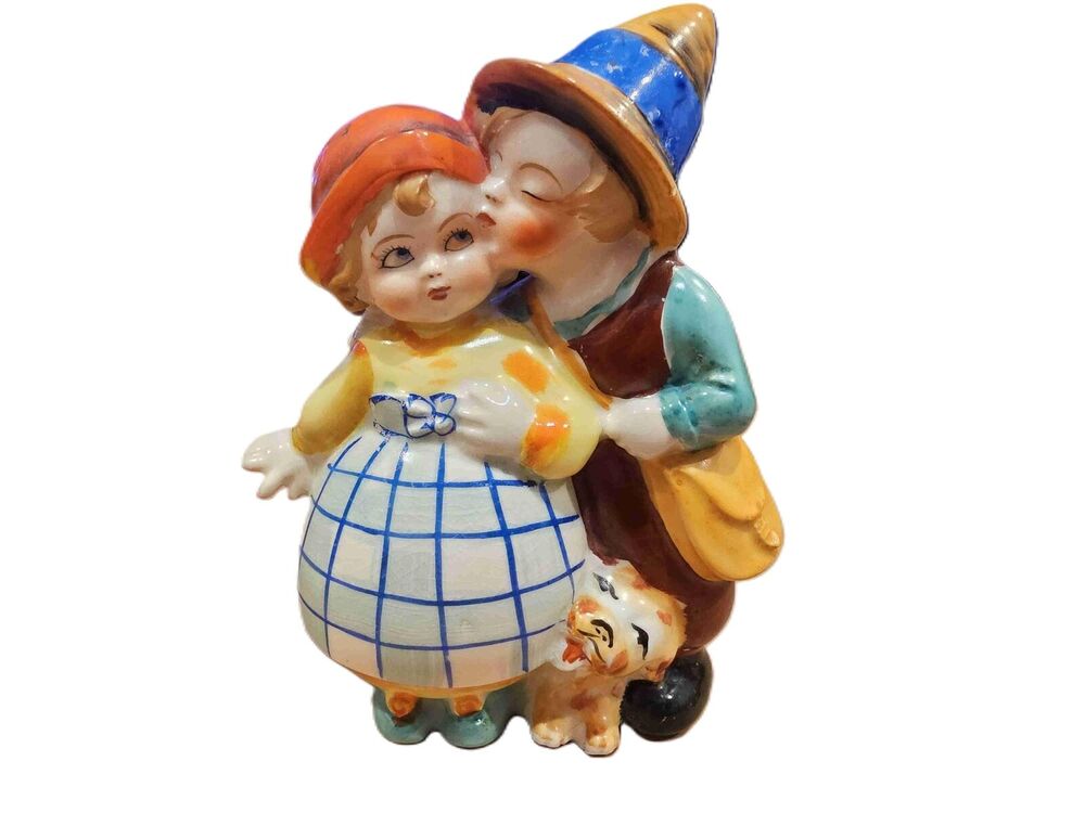 Vintage Georgie Porgy Kissing Wife Nursery Rhyme Figurine Japan Toothpick Holder